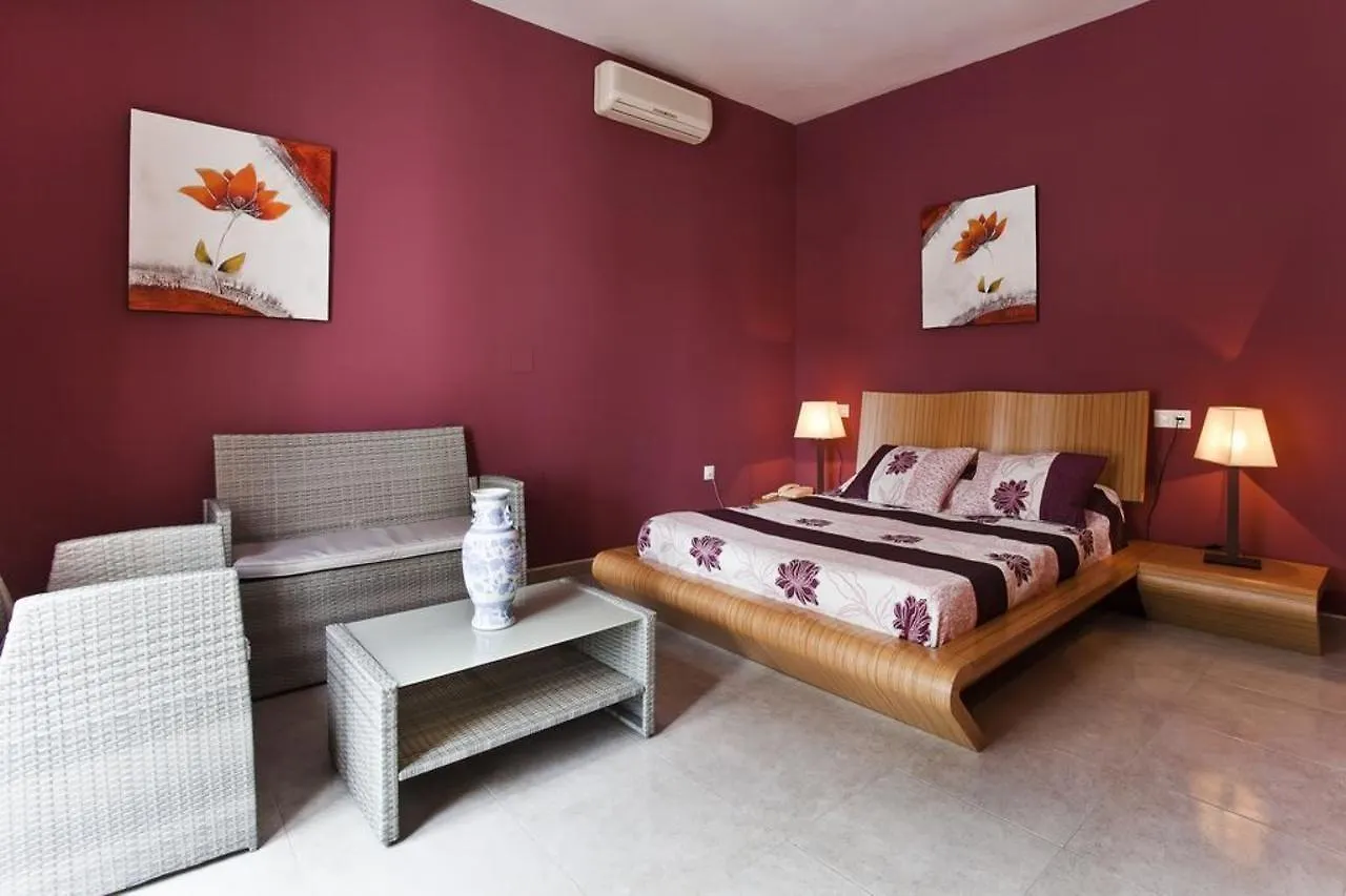 Hotel Atalaya contacts